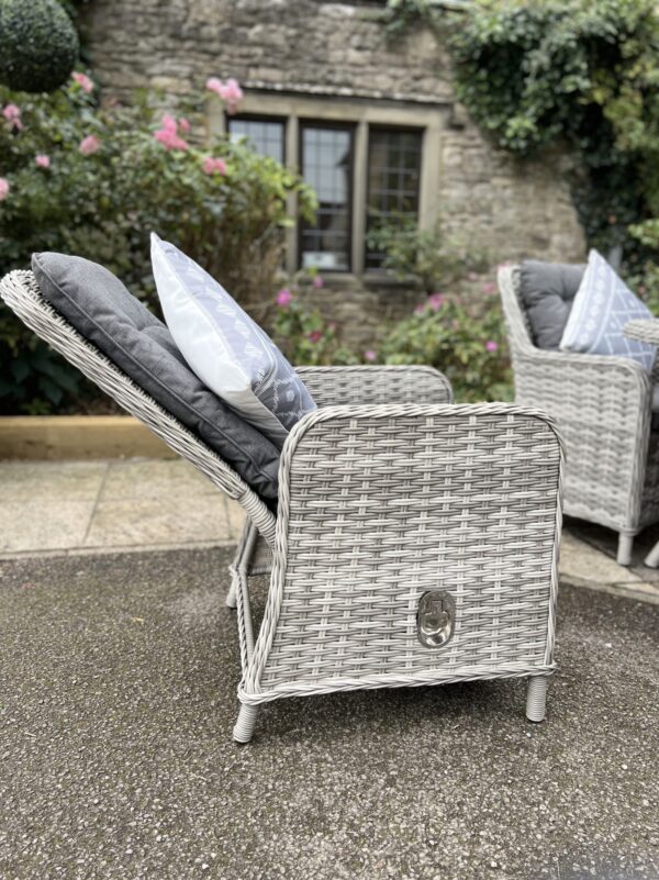 Rattan Garden Furniture Recline Chair With Oval Table copy