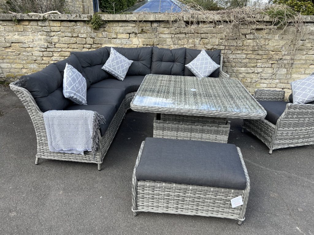 rattan garden sofa set