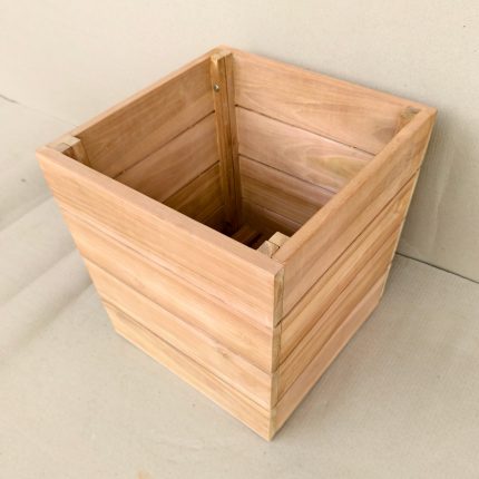 TEAK POT PLANTER
