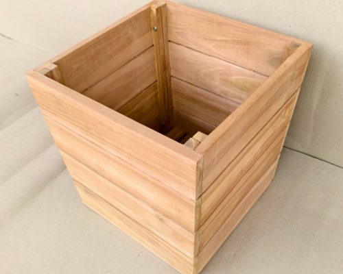 TEAK POT PLANTER